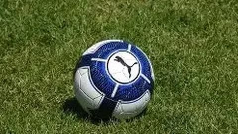 邵佳一44岁独占鳌头：率队逼平联赛领头羊，三战全胜领跑第二